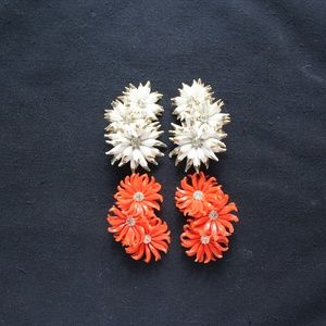 Vintage Retro 50'sSoft Plastic Flower Climbers Clip Earrings 2 prs